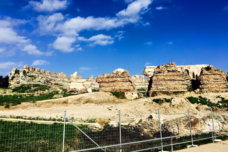 尼哥波利古劇場遺跡