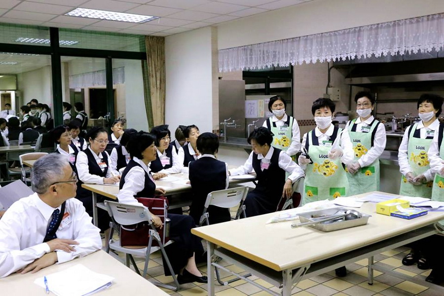 %e9%99%b3%e5%b8%ab%e6%af%8d%e4%b8%80%e8%aa%aa%e8%a9%b1%ef%bc%8c%e7%9c%be%e4%ba%ba%e7%ab%8b%e5%88%bb%e6%8f%90%e9%ab%98%e5%b0%88%e6%b3%a8%e5%ba%a6%e5%88%b0100%e3%80%82